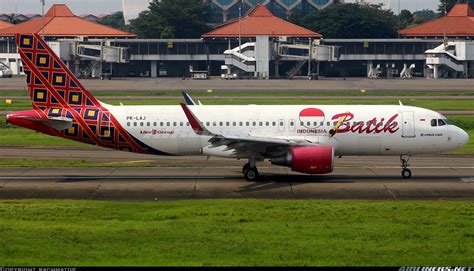 Airbus A320 214 Batik Air Aviation Photo 7116149