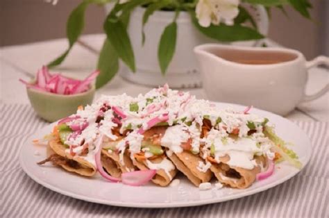 Rendidoras Y F Ciles Recetas Mexicanas Con Carne Deshebrada