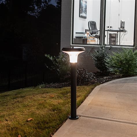 Gama Sonic Vantage 200 Lumen 45 Watt Black Solar Led Outdoor Path Light 2700 K 314b50000 At