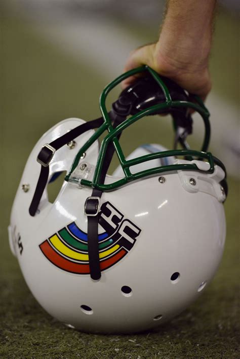 UH Football Cannot Go Back To The Future - Honolulu Civil Beat