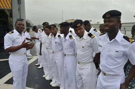 Nigerian Navy ranks and salary Legit.ng