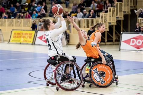 Wiesbaden Rhine River Rhinos Gewinnen Gegen ING Skywheelers Rollt