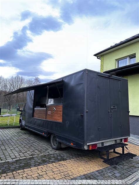 Foodtruck Pizza Piec Opalany Drewnem Sprzedam Lub Wynajme Brze Nica