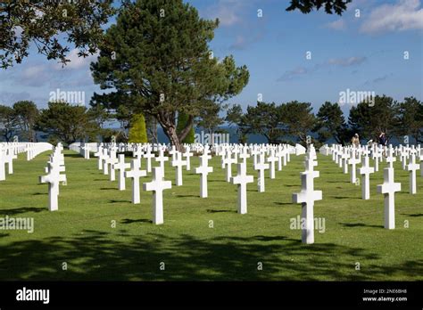 Colleville Sur Mer Cemetery Hi Res Stock Photography And Images Alamy