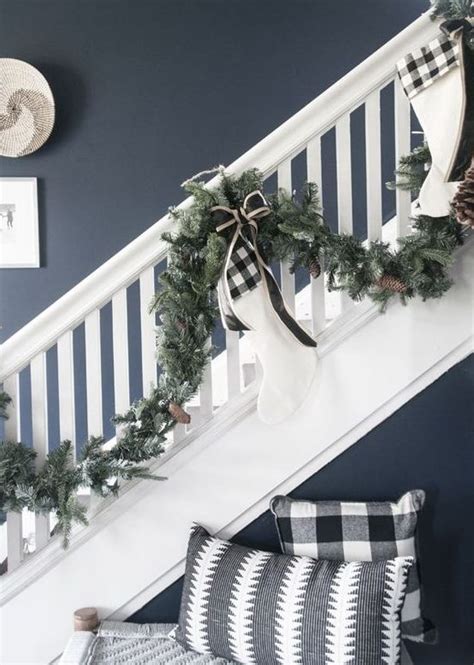 31 Cozy Buffalo Check Christmas Decor Ideas Shelterness