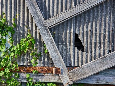 How To Identify Asbestos In Older Homes Asrem