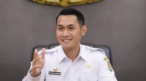 Fakta Aditya Halindra Faridzky Bupati Tuban Yang Dijodohkan Dengan