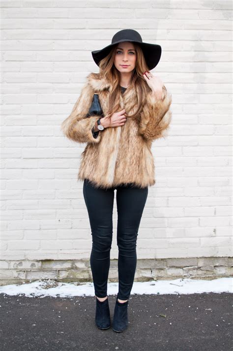 Ootd Vintage Faux Fur Coat La Petite Noob A Toronto Based Fashion