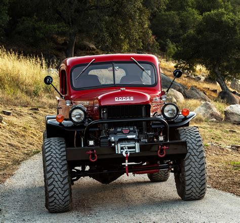 15 Photos Of A Beautifully Restored Dodge Power Wagon - Airows