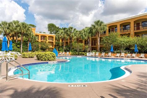 Hotels with Free Shuttle in Orlando from $42/night | hotelplex.com