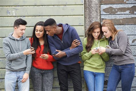 Adolescent wellbeing improved by online contact with close friends