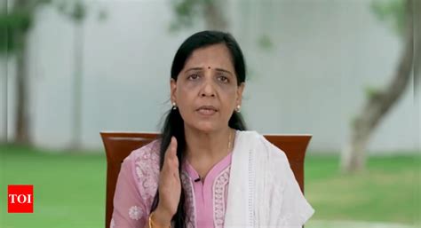 To Save Son Msr Gave False Statements Says Sunita Kejriwal Calls