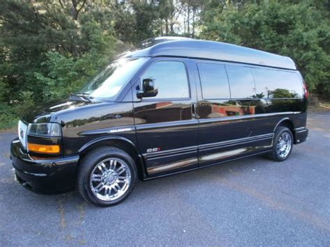 9 Passenger Conversion Van - BusMax - Bus & Van Rental | Atlanta | Rome | Cartersville | Georgia