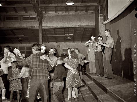 Shorpy Historical Photo Archive Texas Saturday Night 1942 Shorpy