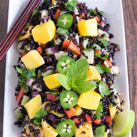 Black Rice Mango Salad | vegan + gluten free | kiipfit.com