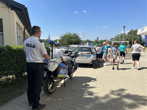 Bezpieczne Wakacje Z Policjantami Z Krakowskiej Drog Wki Aktualno Ci