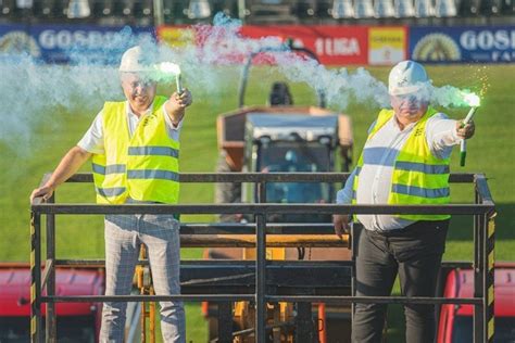 Stadion Sandecji To Studnia Bez Dna Grupa Blackbird Zapowiada