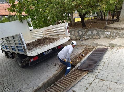 Bucak Belediyesi K A Haz Rlan Yor Mazgallar Temizleniyor Yerel Y Netim