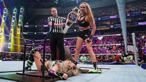 Wwe Women 🌞 Liv Morgan C Vs Ronda Rousey In An Extreme Rules