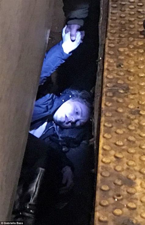 Horrifying Photos Of Woman Trapped Under Nyc Subway Train Daily Mail