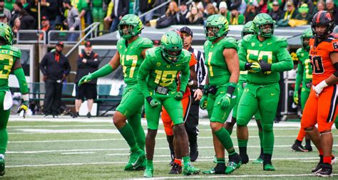 Five Takeaways From No Oregon Football S Win Over Oregon State