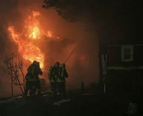 Kreuzau Wohnhausbrand Eine Person Verstorben Feuerwehrpresse Das