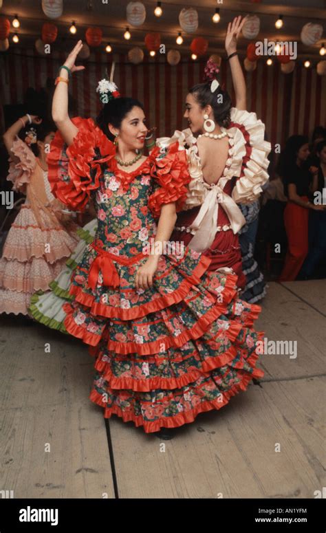 Flamenco Dancer Seville Fotos Und Bildmaterial In Hoher Aufl Sung Alamy