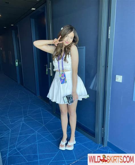 Pokimane Pokimanelol Pokinaneonlyfan Nude OnlyFans Instagram Leaked Photo