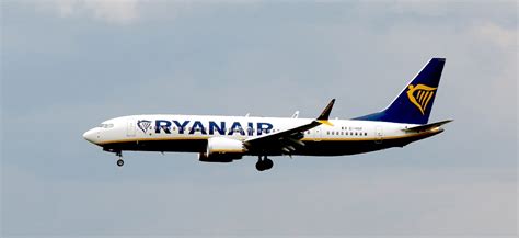 Ryanair CEO Proposes Alcohol Limits for Passengers at Airport Bars ...