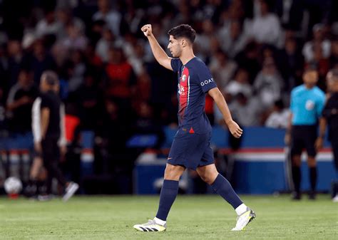 Asensio Recibió El Alta Pero No Entró En La Convocatoria Del Psg