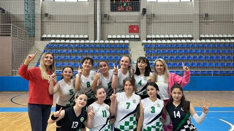 Kiz Voleybol Takimimiz L E B R Nc S Olmu Tur Servetiye Cephesi