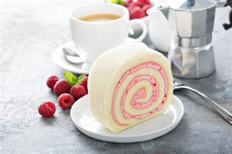 Vanilla roll cake with berry filling 15758828 Stock Photo at Vecteezy