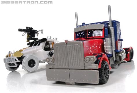 Transformers Dark Of The Moon Optimus Prime In Space Toy Gallery Image 33 Of 144