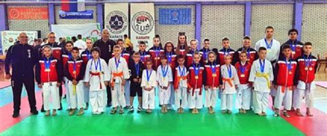 Prvo Mesto Za Karate Klub Sirmium Na Prvenstvu Srbije Moj Grad Sm