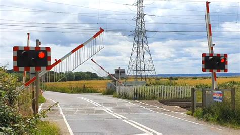 West Tilbury Level Crossing Essex Youtube