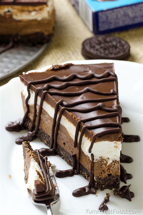 Layered Chocolate Cheesecake with Oreo Crust - No Bake - Recipe from ...