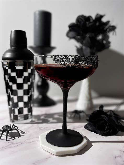 Black Widow: A Terrifyingly Tasty Non-Alcoholic Halloween Cocktail | Some Good Clean Fun