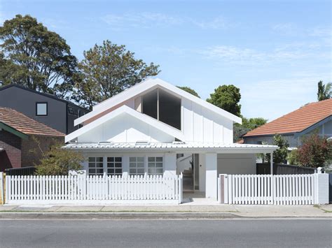 Photo 2 Of 27 In Before After To Revive Their Dated Bungalow First