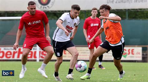 Lokalsport Fu Ball Verbandsliga Viele Ver Nderungen Bei Den Drei