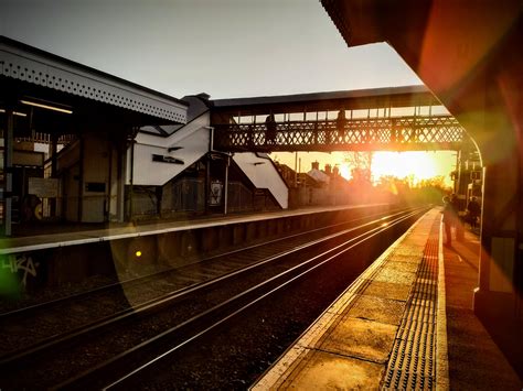 How to Reach Penge East Station via Public Transport 25