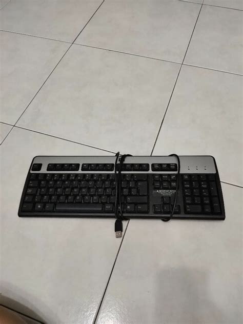 Old Keyboard, Computers & Tech, Parts & Accessories, Computer Keyboard on Carousell