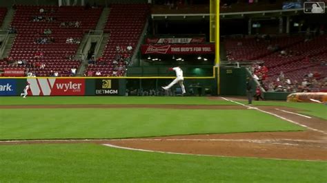 Wil Myers makes a nice jumping catch at first base | 04/18/2023 ...