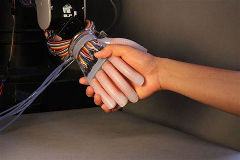 Robotic Hand The Horizons Tracker