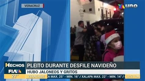 Registran pleito en desfile navideño de Veracruz