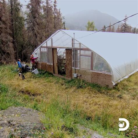 Volcanoes RUIN This Homestead | Homestead Rescue | The nearby volcanoes ...