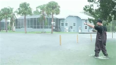 Video Huracán Idalia Causa Inundaciones En Florida Telemundo Tampa 49