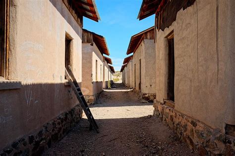 Best Ghost Towns In Arizona To Visit If You Dare