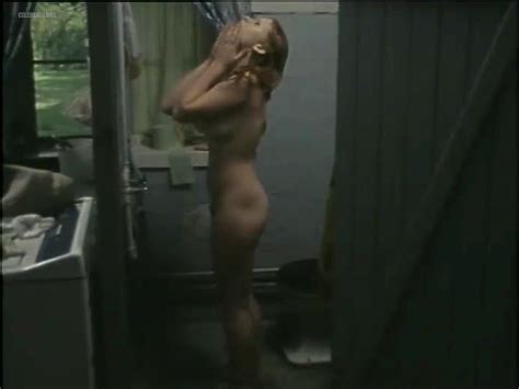 Naked Sanne Salomonsen in Den stjålne brud