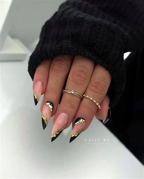 Short Stiletto Nail Designs To Try