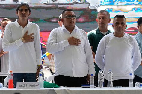 Las Disidencias De Las Farc Y El Gobierno Colombiano Pactan Cese Del